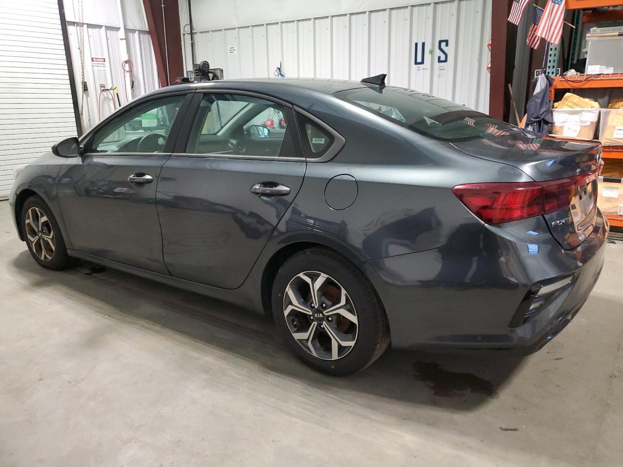 2021 Kia Forte - Image 2