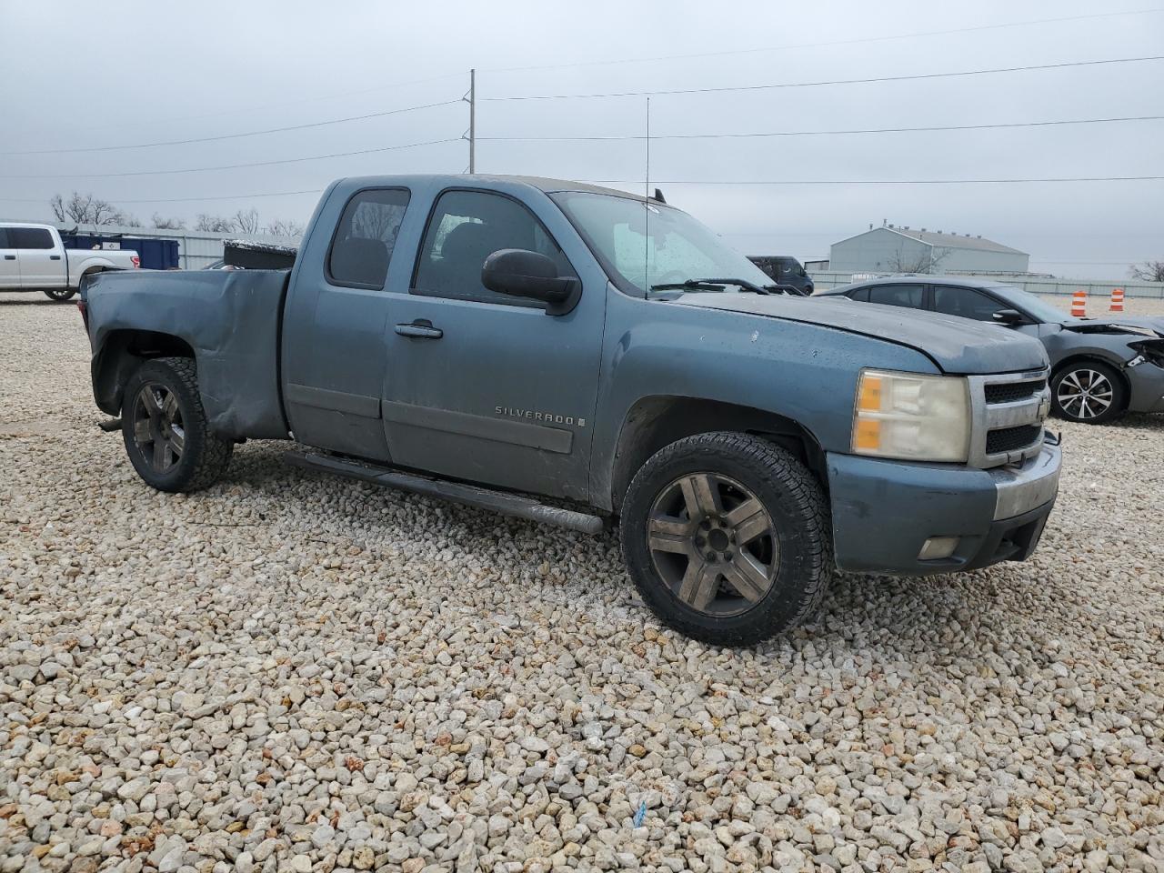 2008 Chevrolet Silverado - Image 4