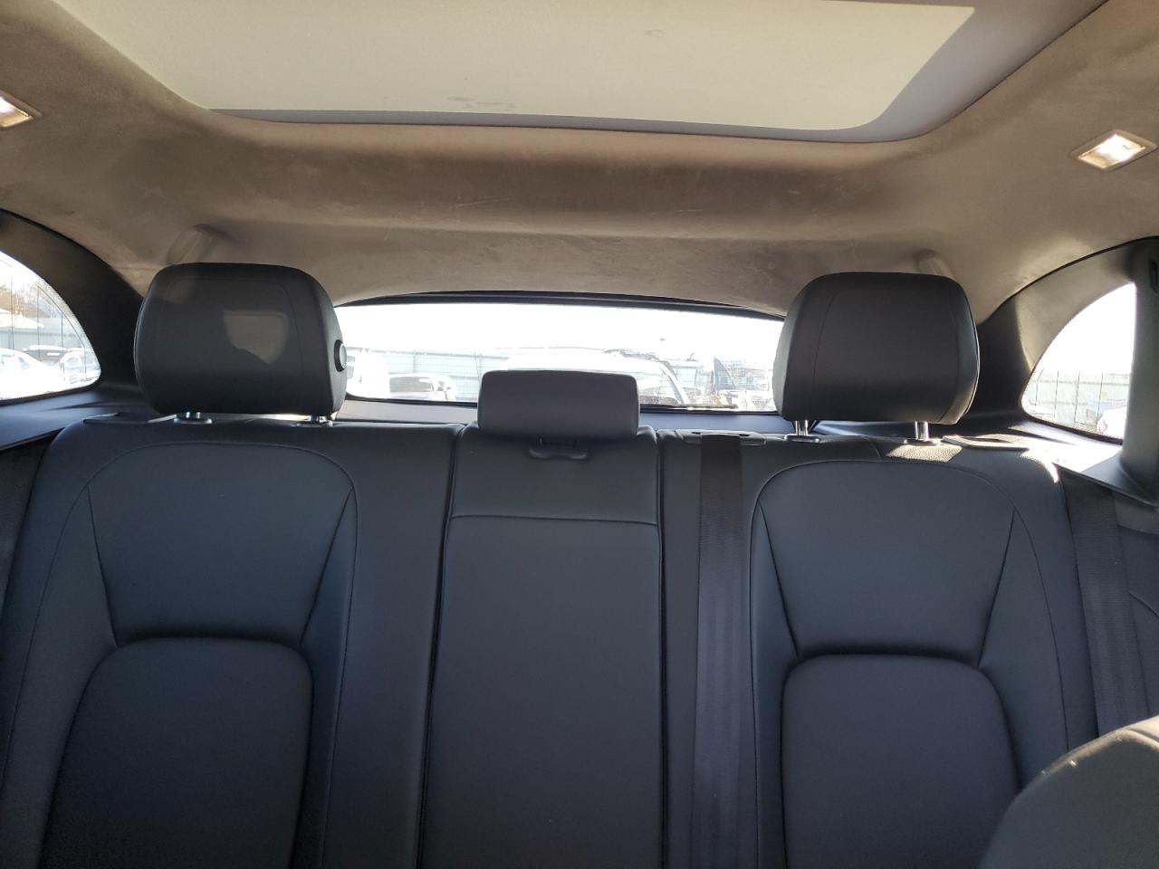 2019 Jaguar F-Pace - Image 10