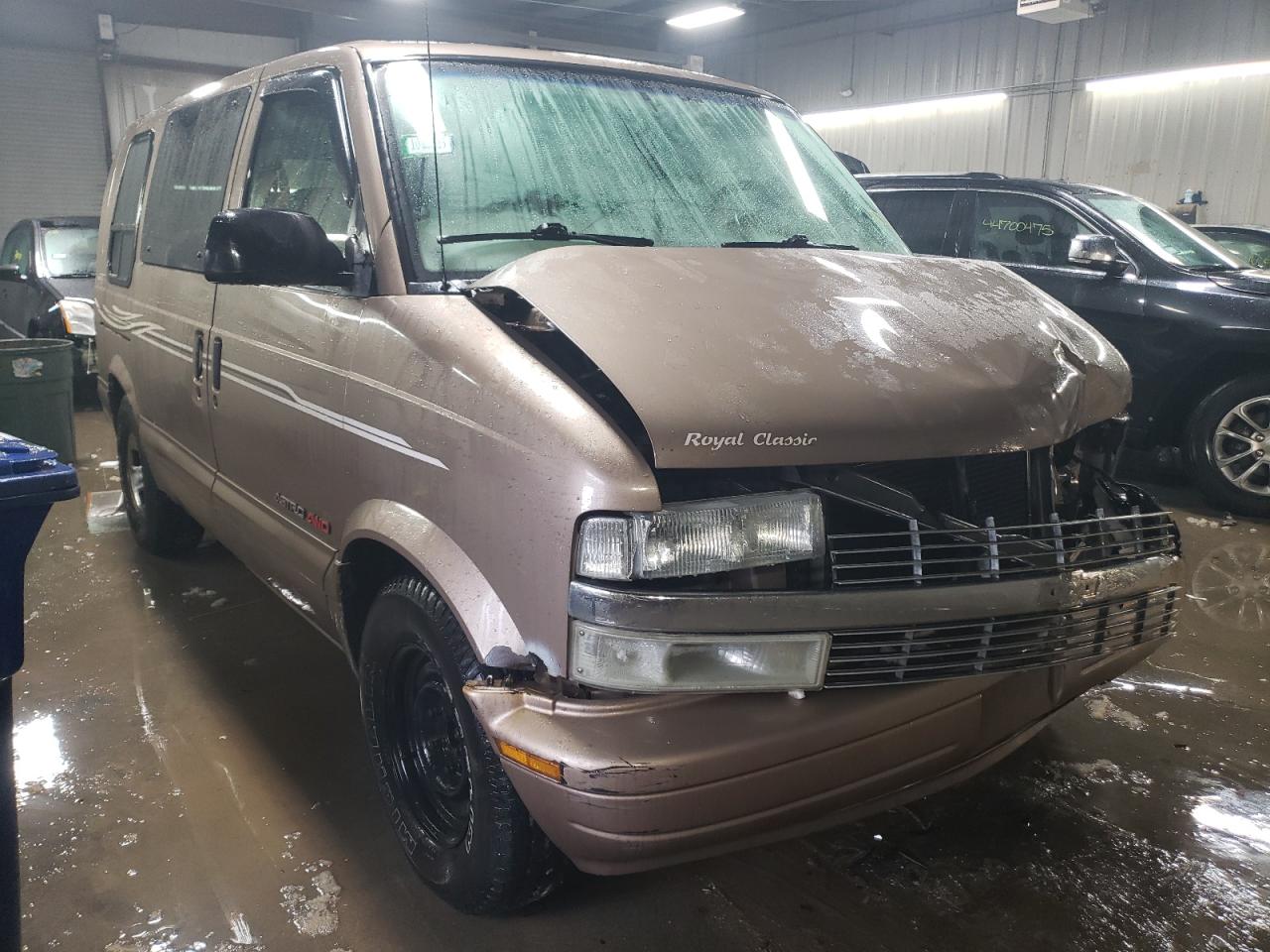 2000 Chevrolet Astro - Image 4