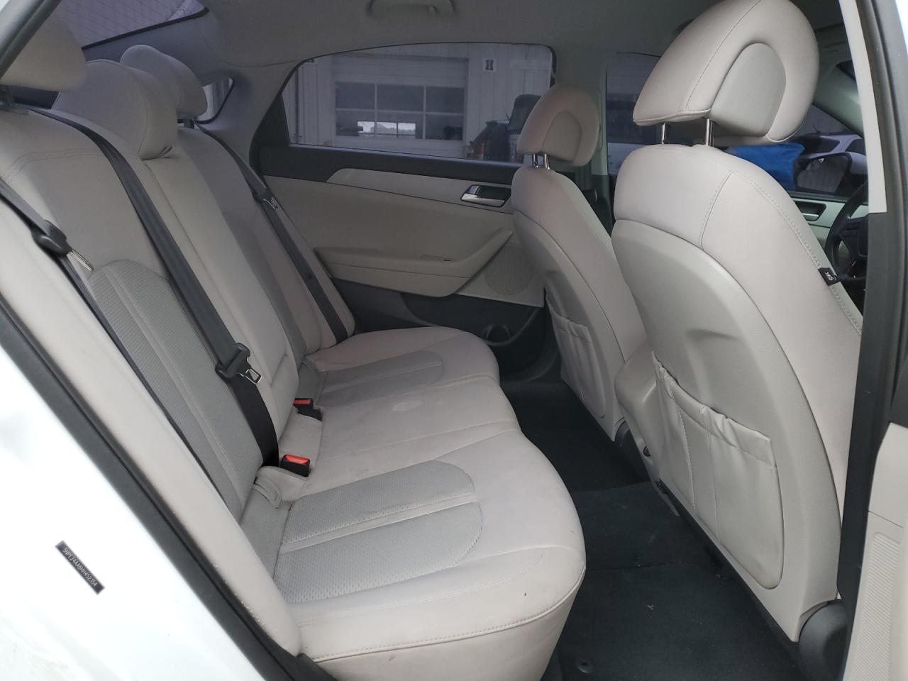 2017 Hyundai Sonata - Image 10