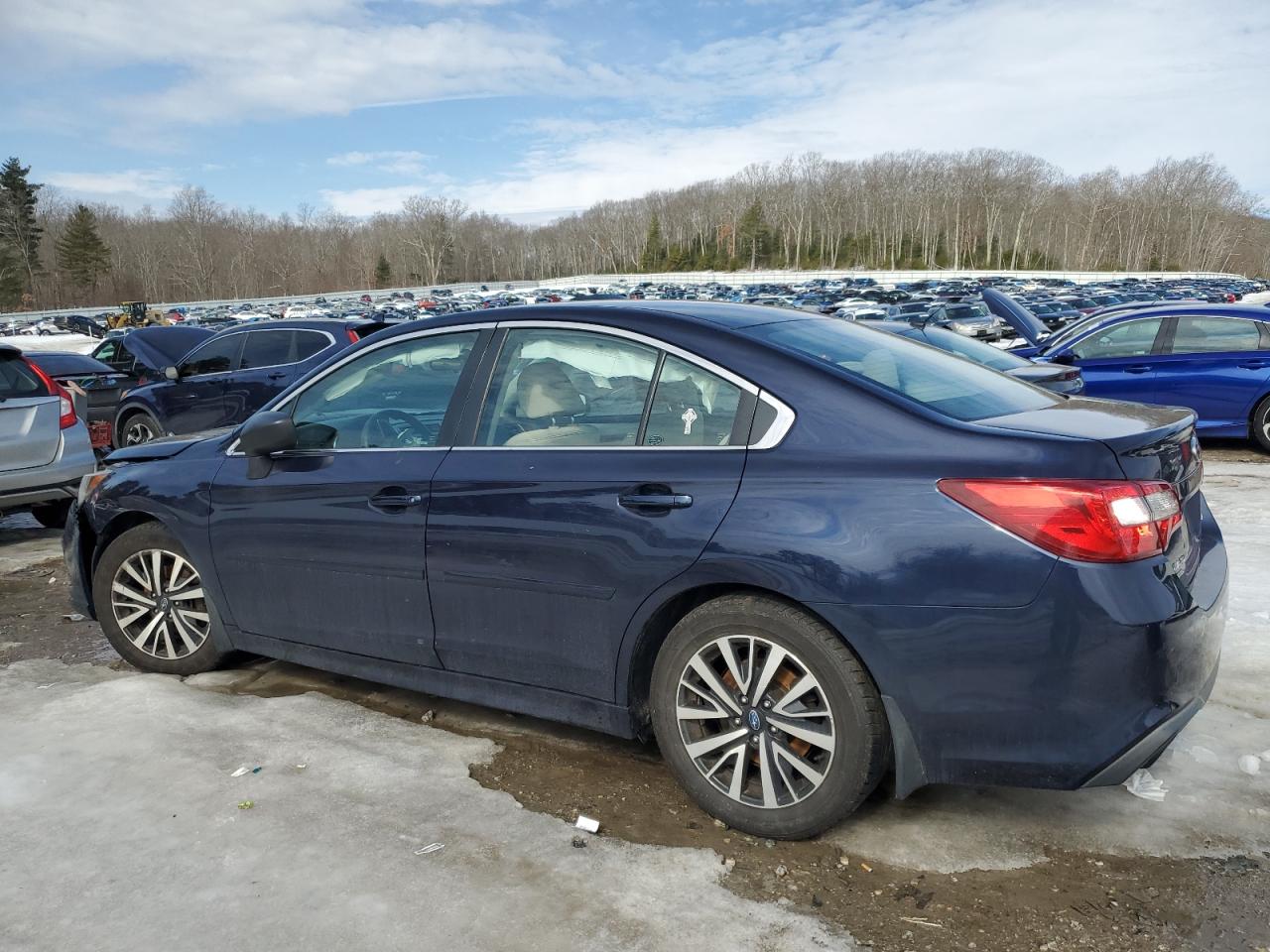 2018 Subaru Legacy - Image 2