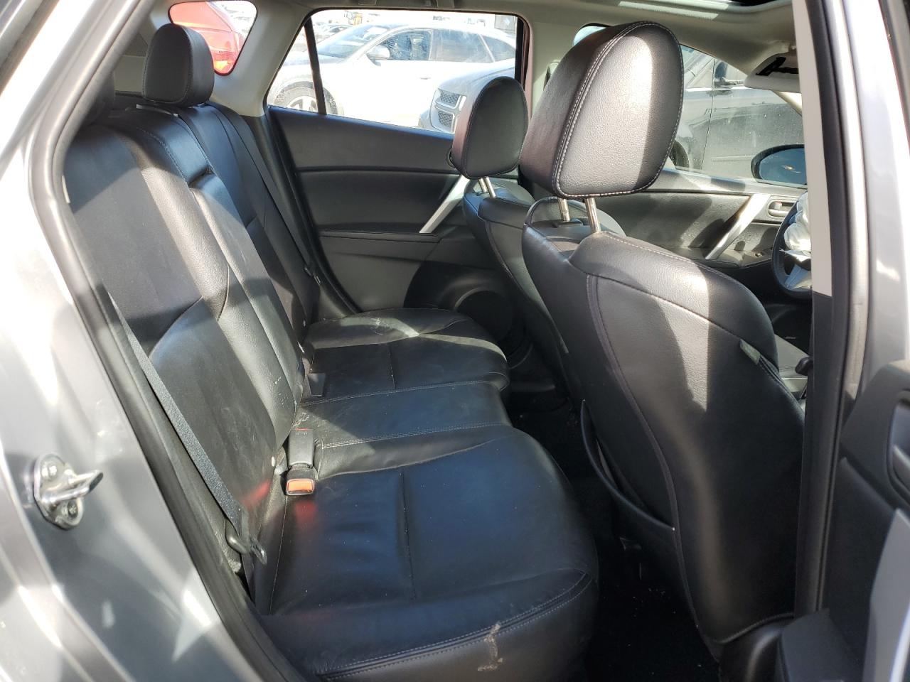 2012 Mazda 3 - Image 10