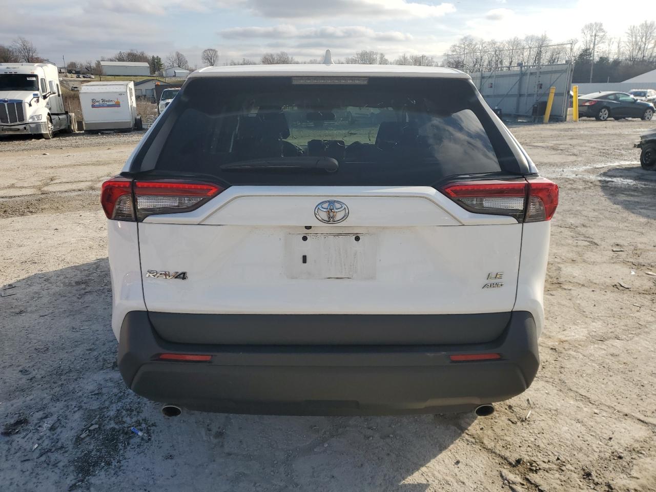 2023 Toyota RAV 4 - Image 6