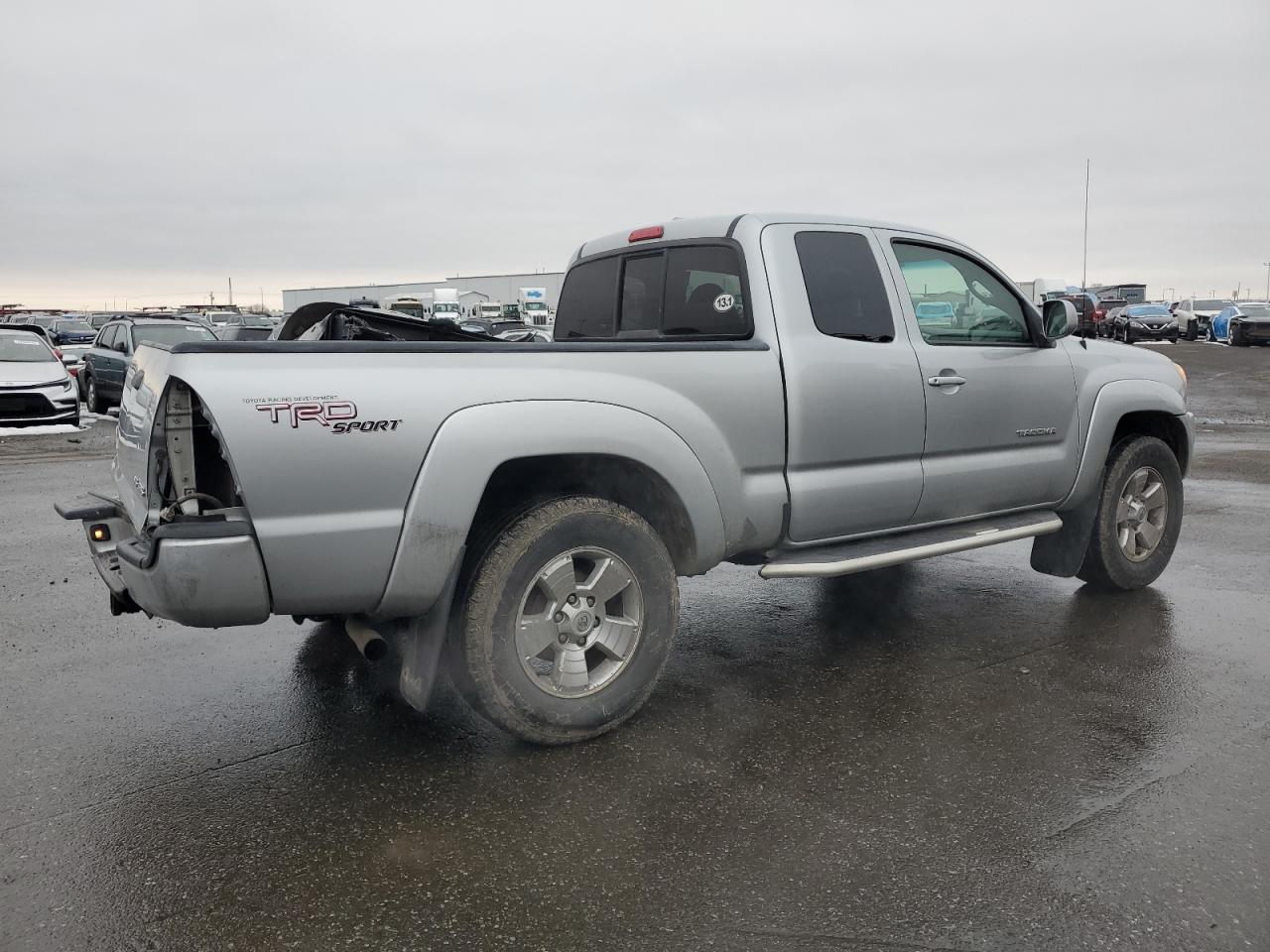 2009 Toyota Tacoma - Image 3