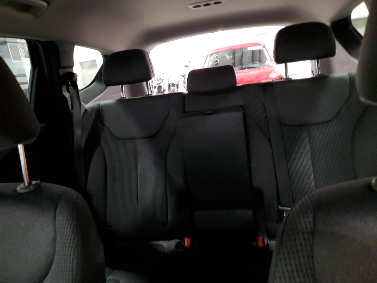 2019 Hyundai Santa Fe - Image 10