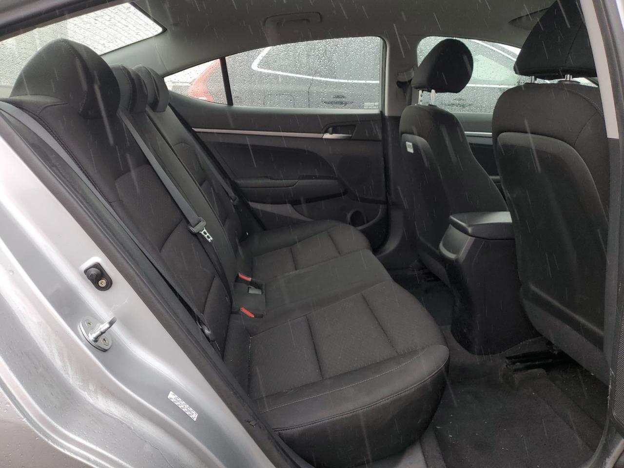 2020 Hyundai Elantra - Image 10