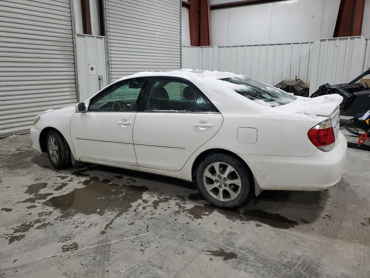 2006 Toyota Camry - Image 2