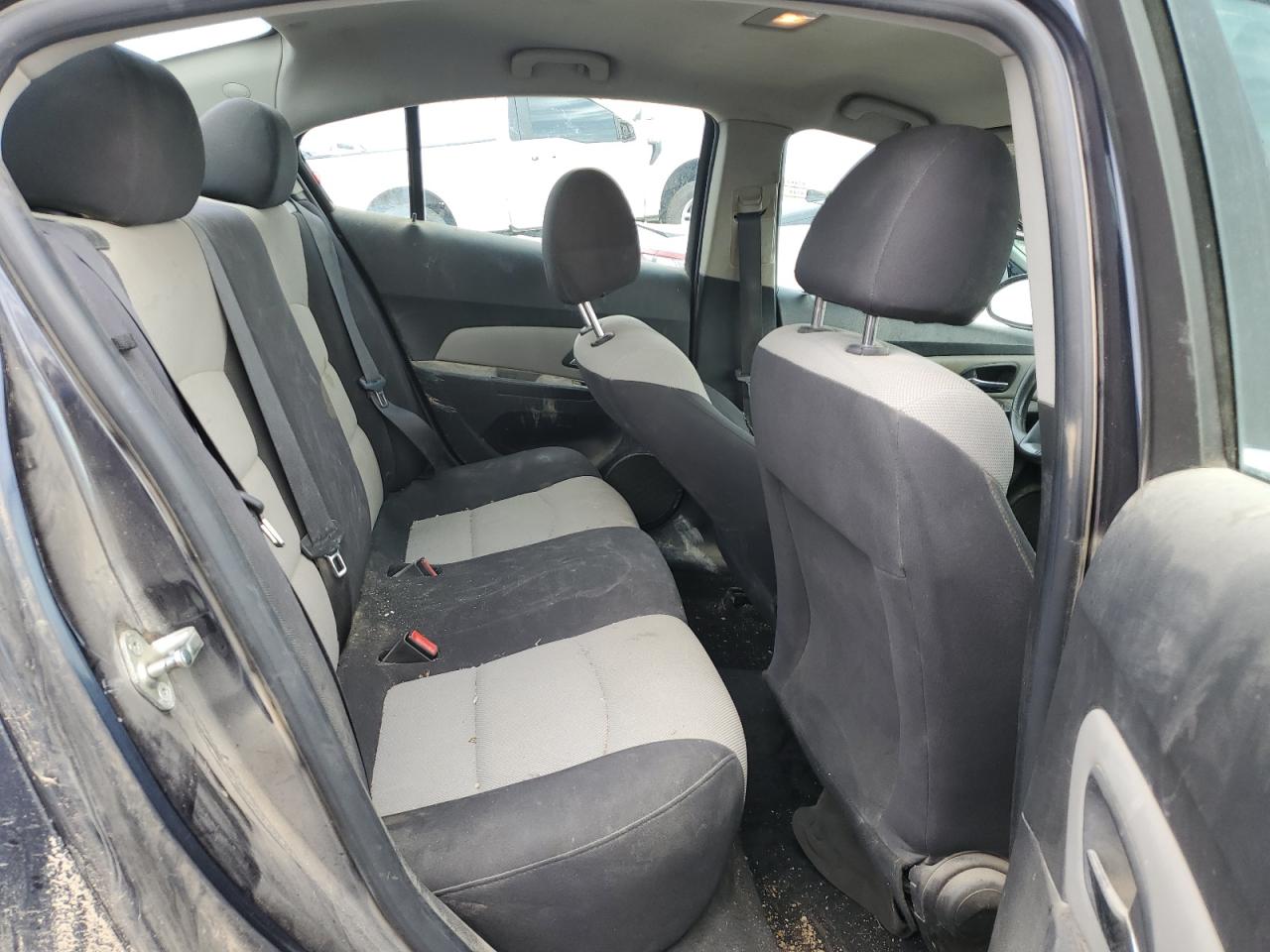 2015 Chevrolet Cruze - Image 10