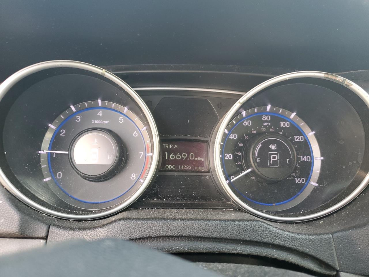 2012 Hyundai Sonata - Image 9