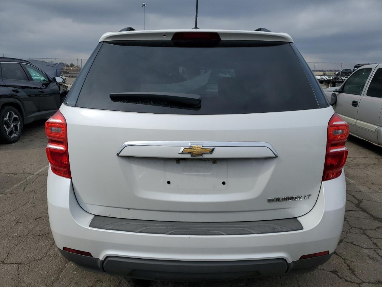 2016 Chevrolet Equinox - Image 6