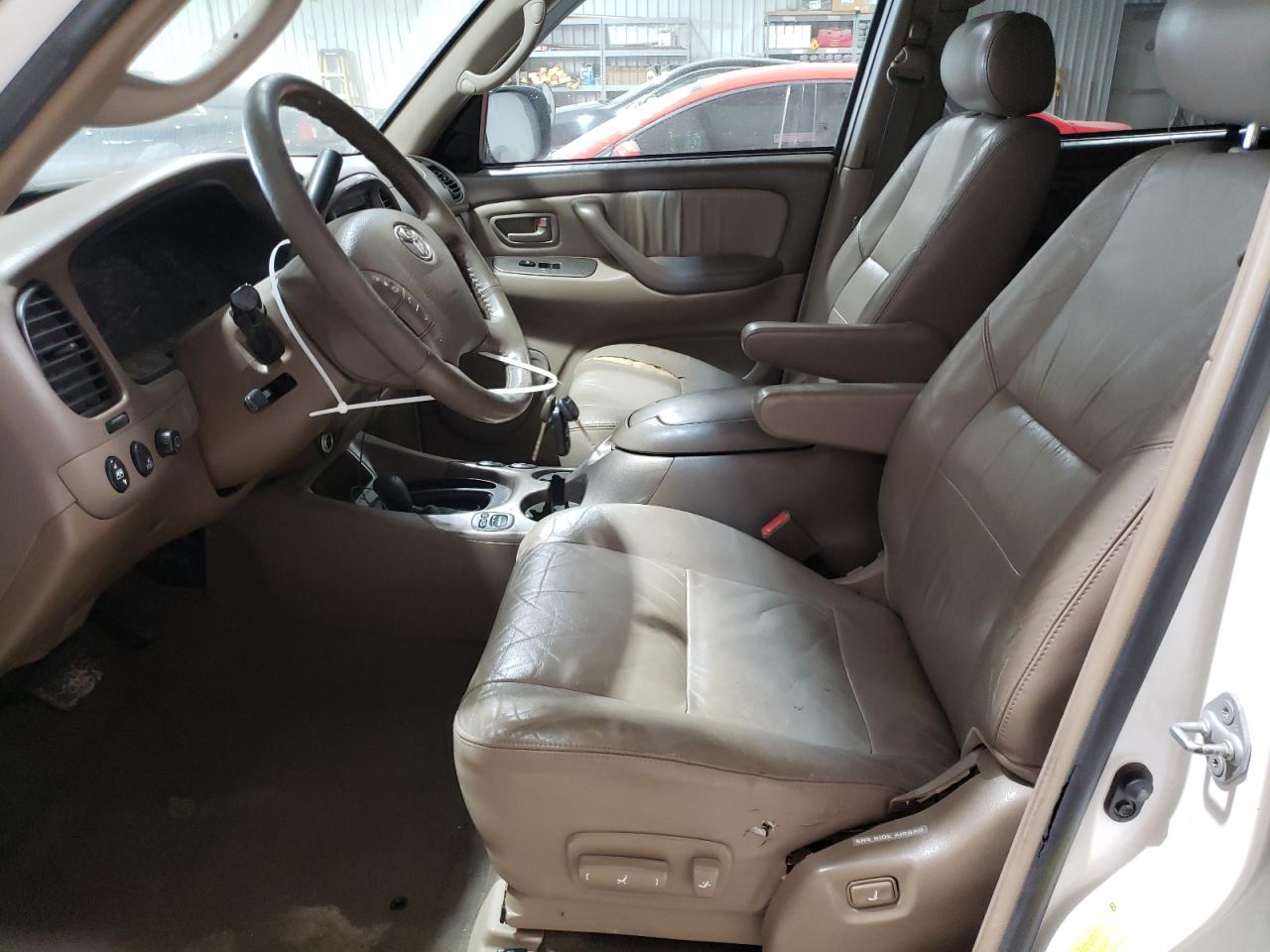 2004 Toyota Sequoia - Image 7