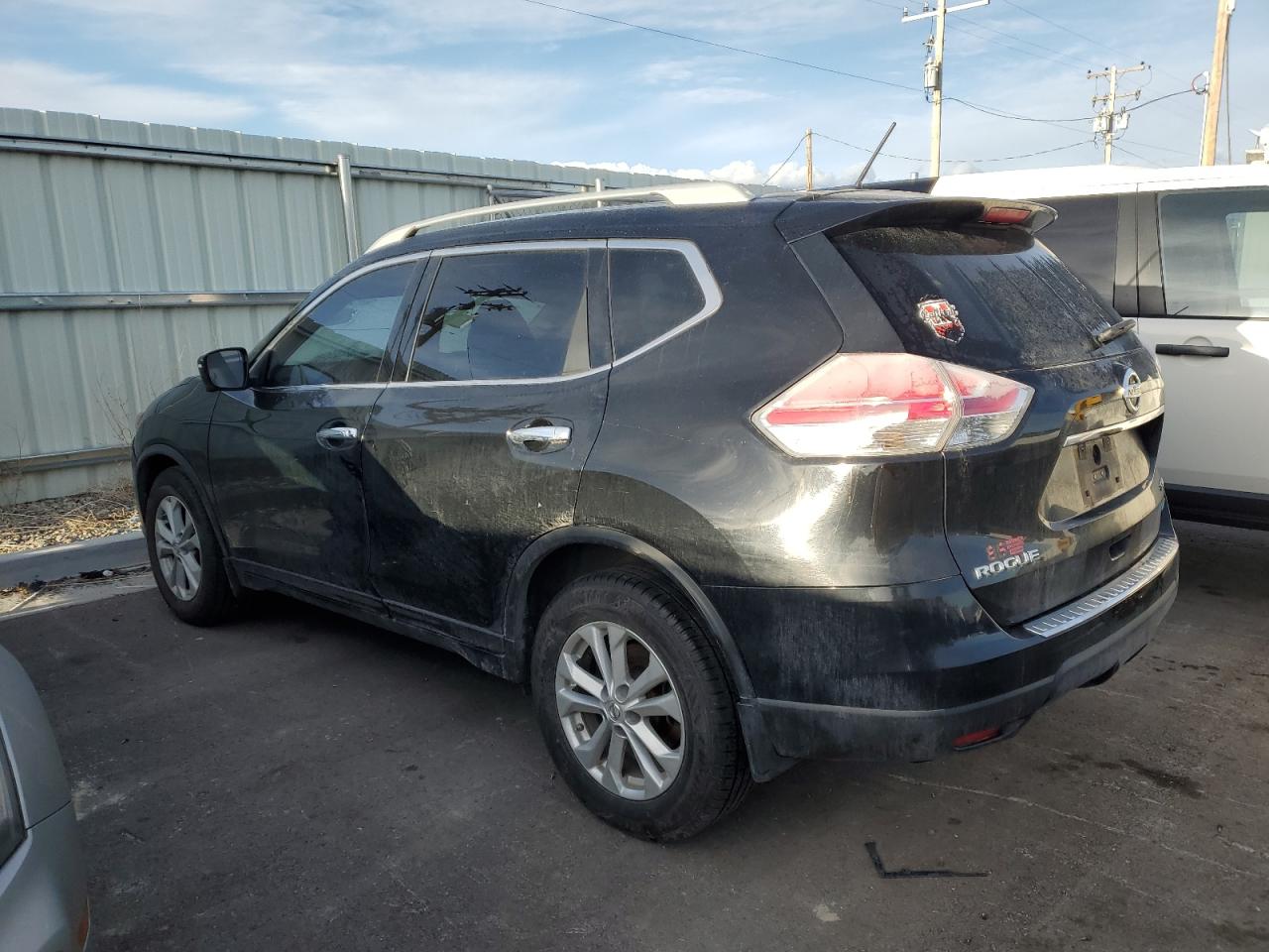 2014 Nissan Rogue - Image 2