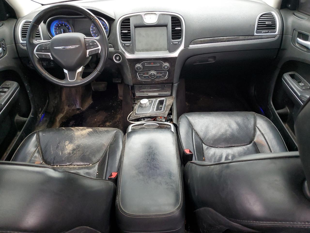 2016 Chrysler 300 - Image 8