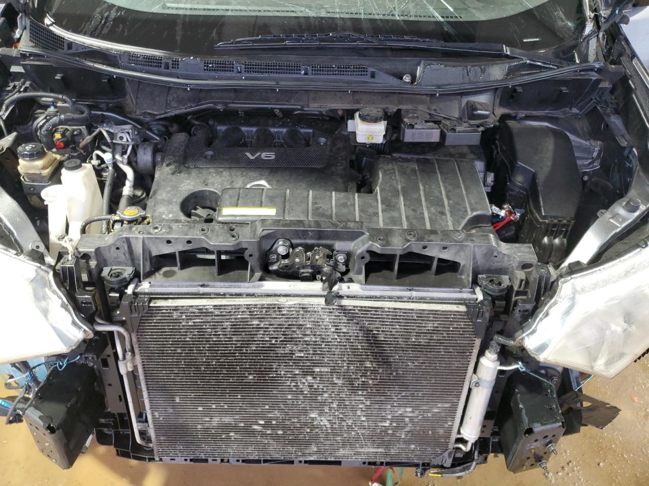 2014 Nissan Quest - Image 12