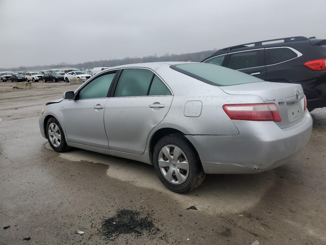 2009 Toyota Camry - Image 2
