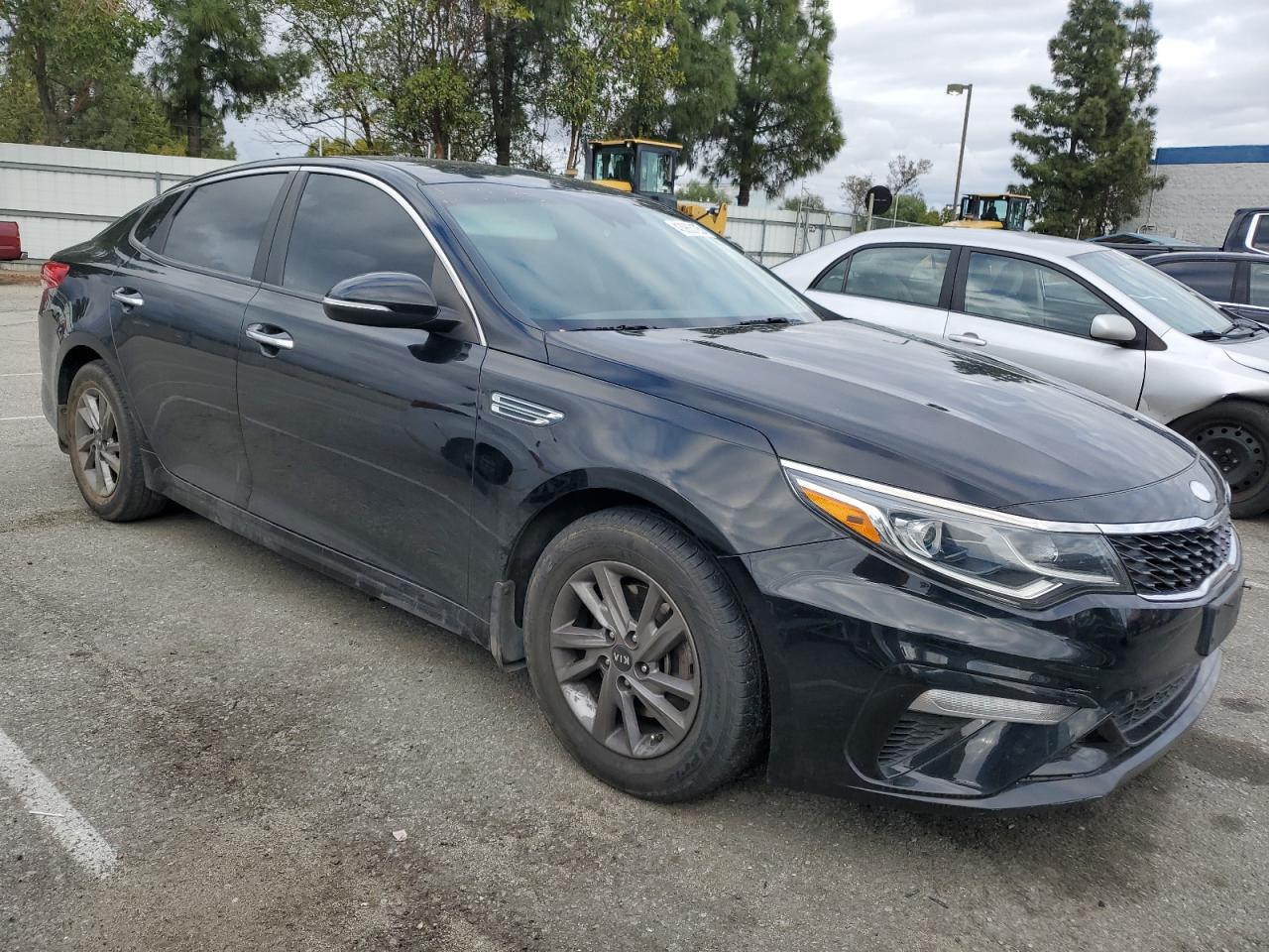 2020 Kia Optima - Image 4