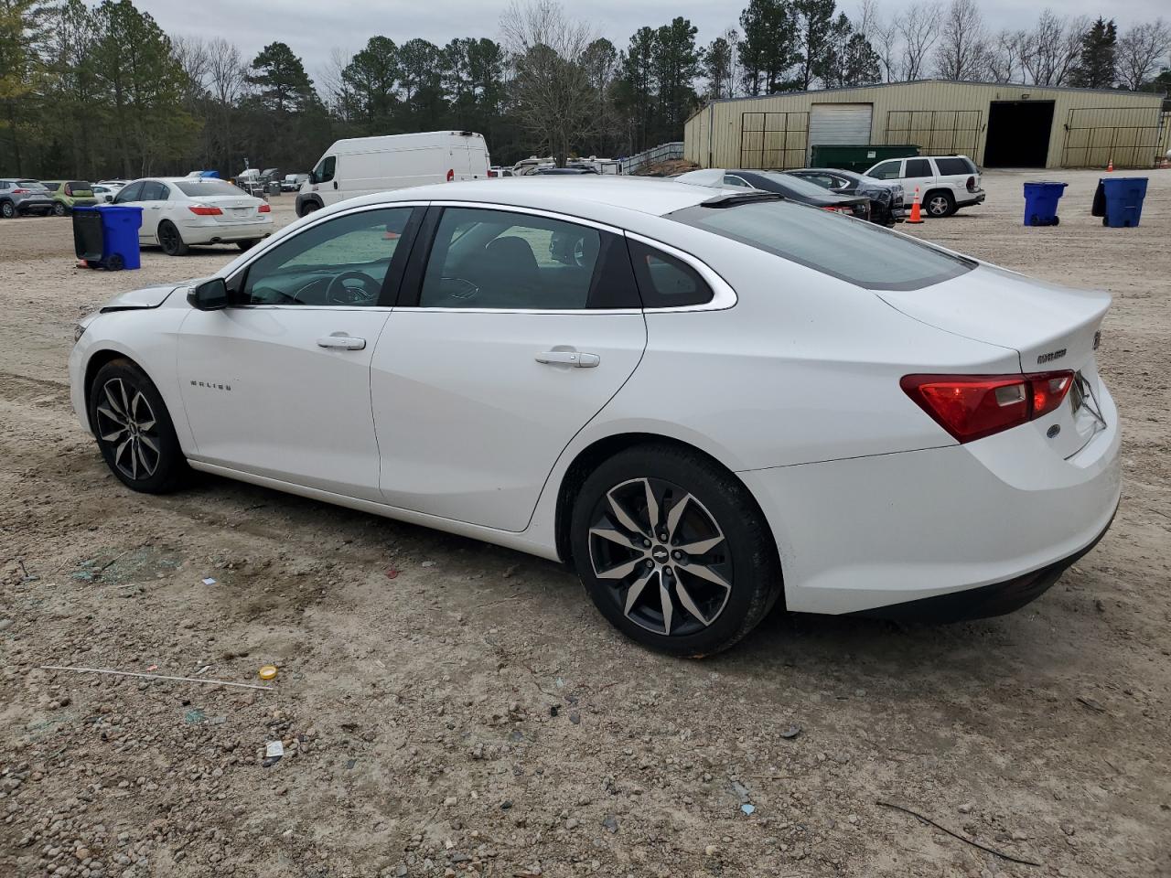 2018 Chevrolet Malibu - Image 2