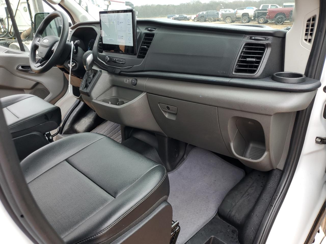 2023 Ford Transit - Image 8