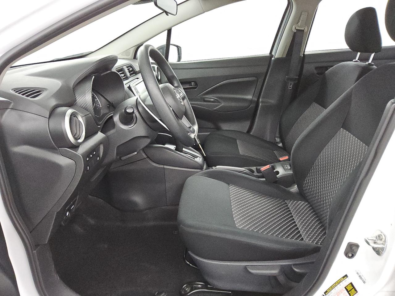 2024 Nissan Versa - Image 7