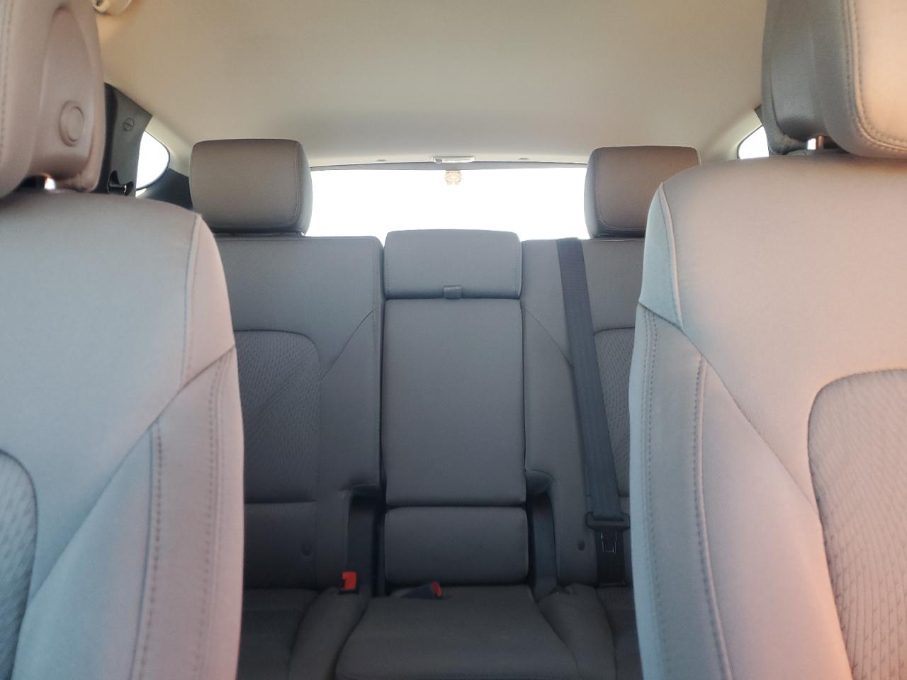 2013 Hyundai Santa Fe - Image 10