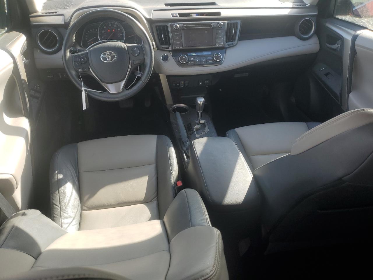2013 Toyota RAV 4 - Image 8