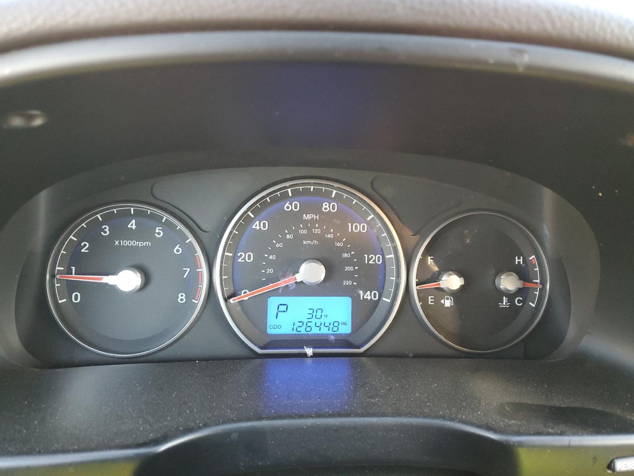 2011 Hyundai Santa Fe - Image 9