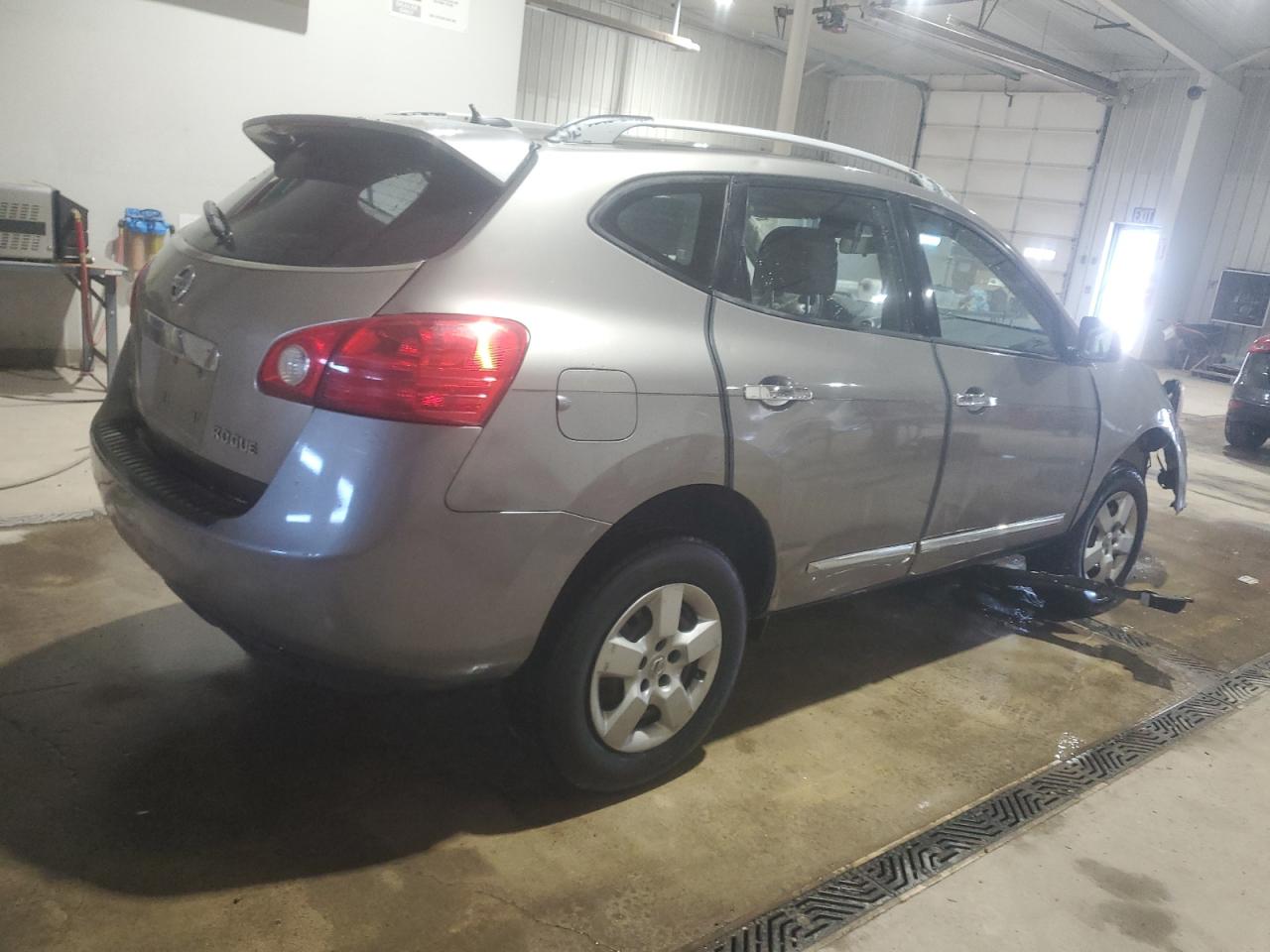 2014 Nissan Rogue - Image 3
