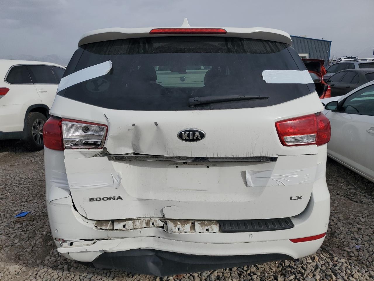 2017 Kia Sedona - Image 6