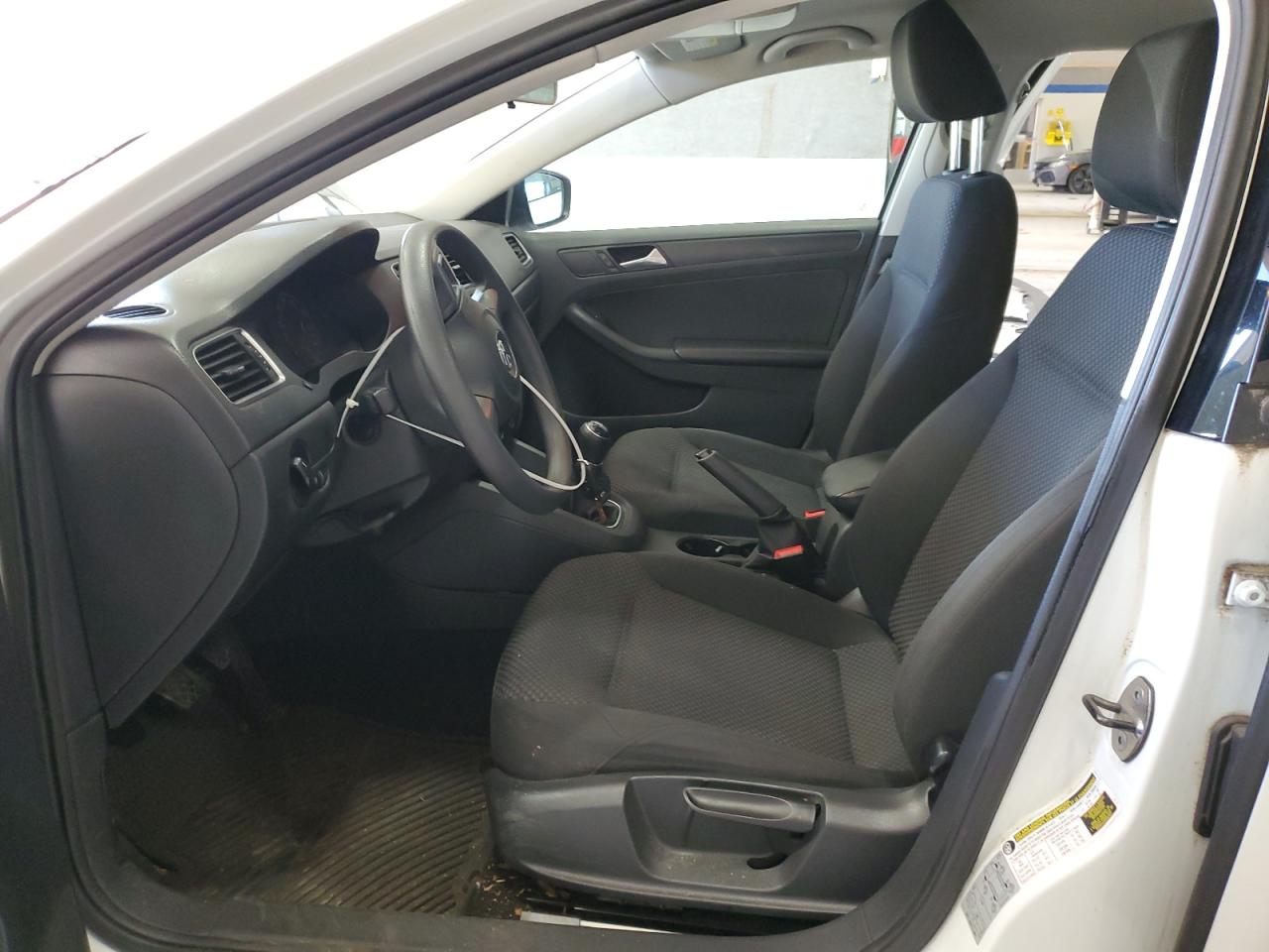 2014 Volkswagen Jetta - Image 7