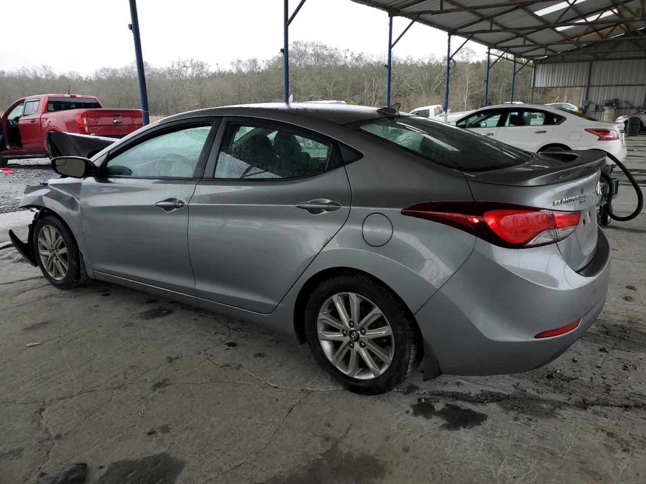 2016 Hyundai Elantra - Image 2
