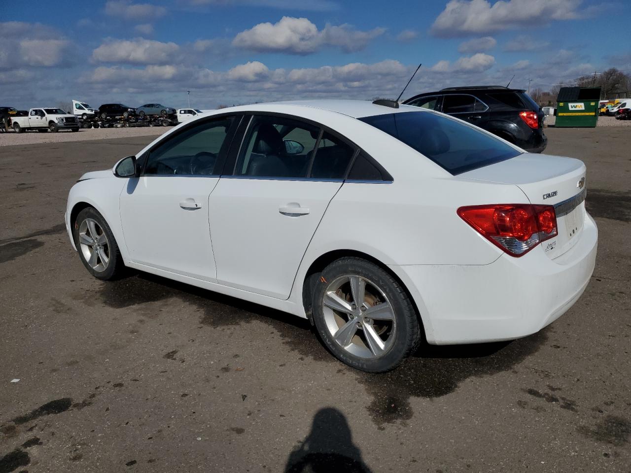 2015 Chevrolet Cruze - Image 2
