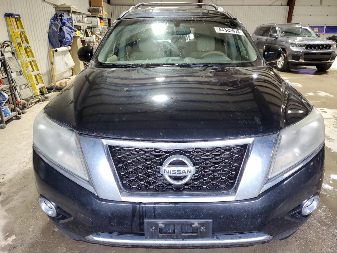 2015 Nissan Pathfinder - Image 5