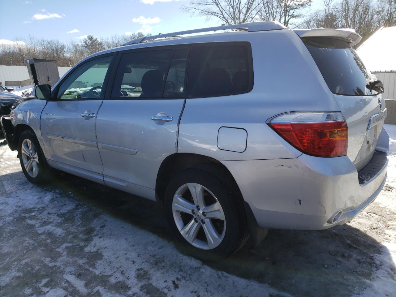 2010 Toyota Highlander - Image 2