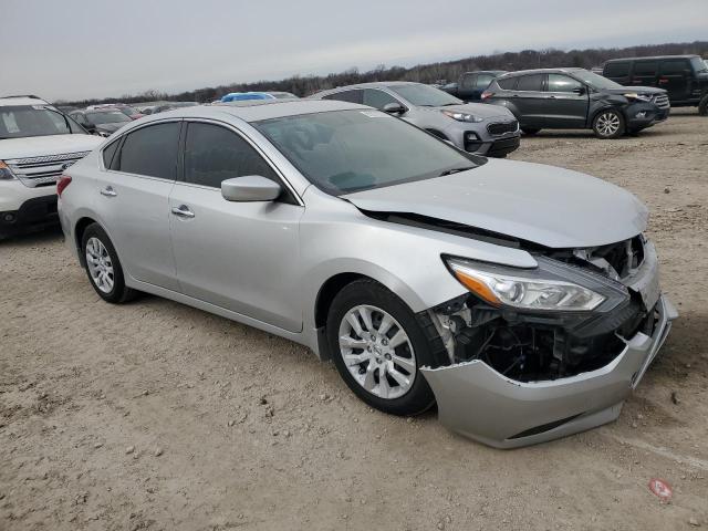  NISSAN ALTIMA 2018 Серебристый