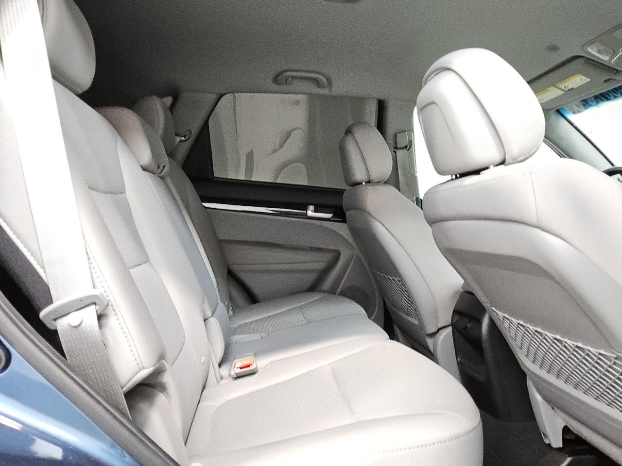 5XYKT3A6XFG586990 2015 Kia Sorento Lx