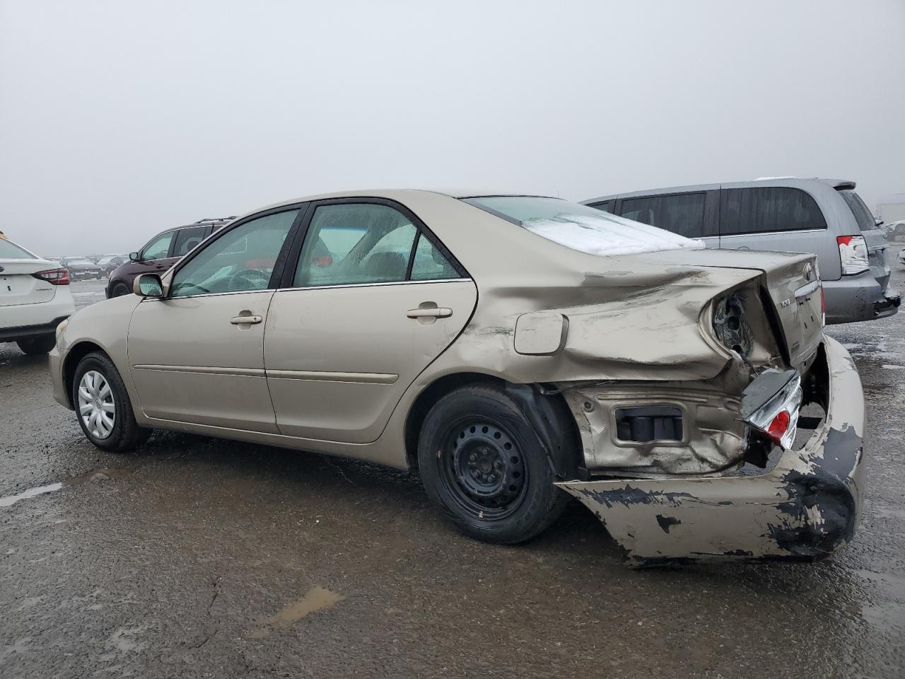2005 Toyota Camry - Image 2