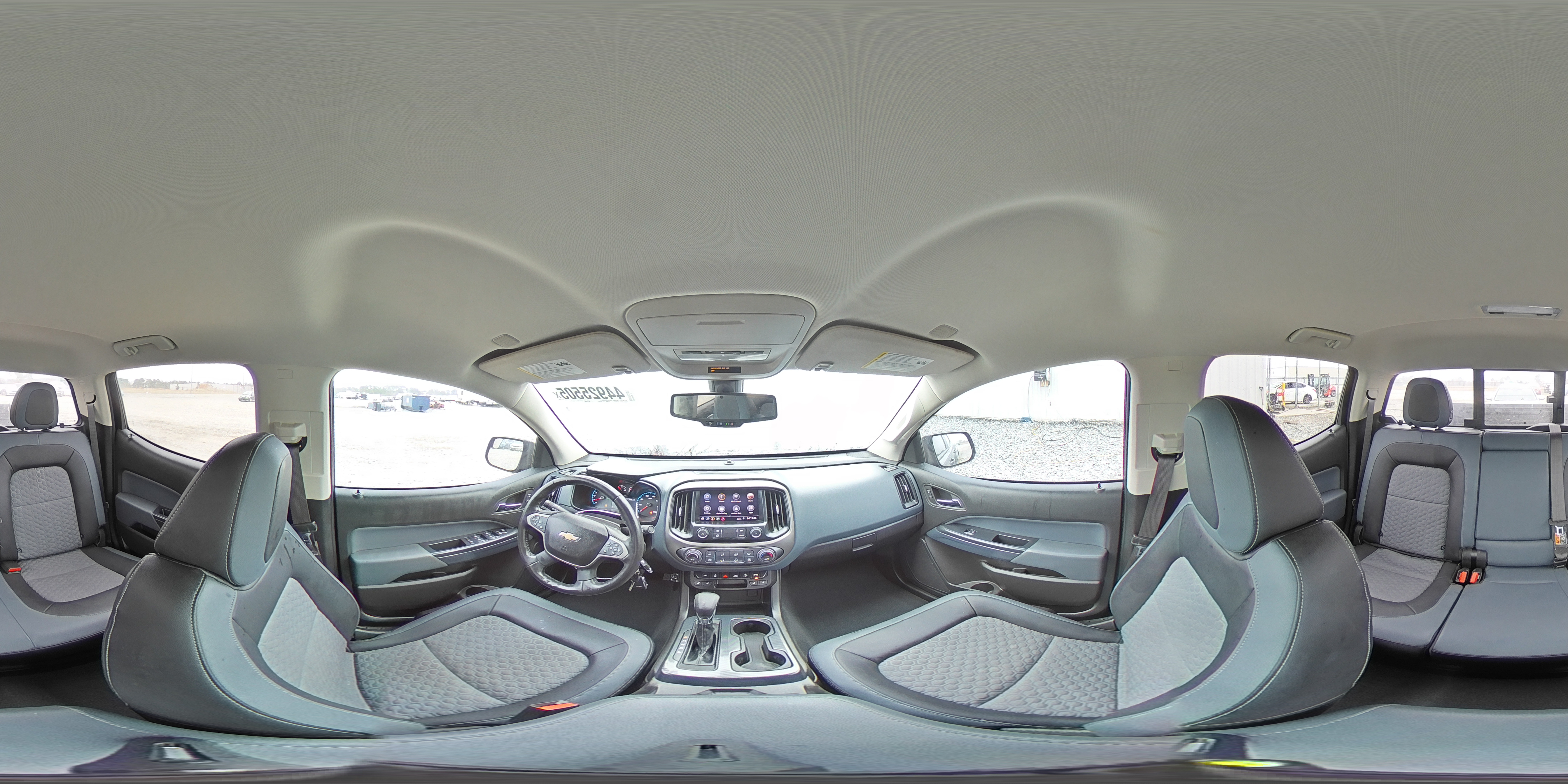 2022 Chevrolet Colorado - Image 15