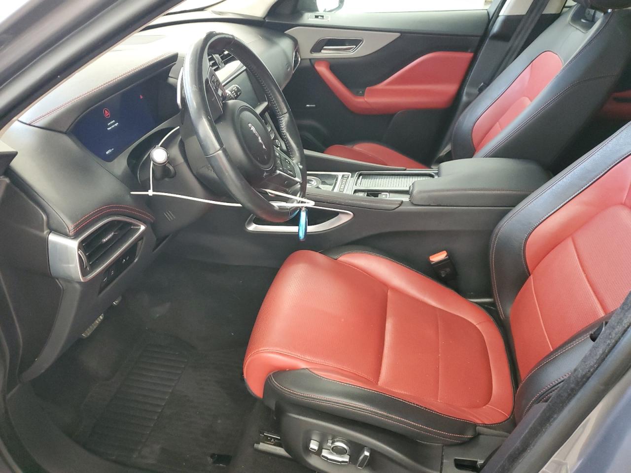 2020 Jaguar F-Pace - Image 7