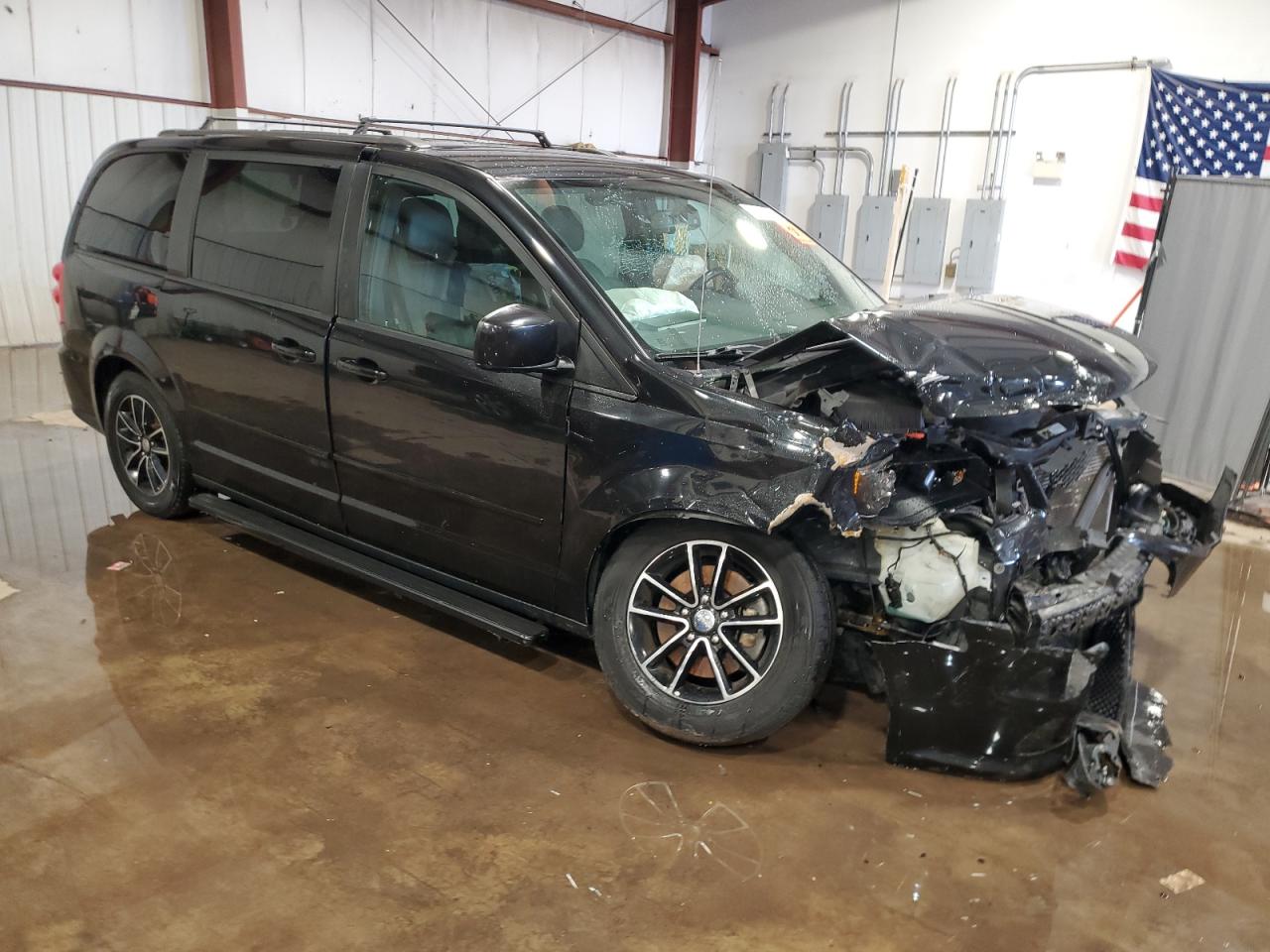 2017 Dodge Caravan - Image 4