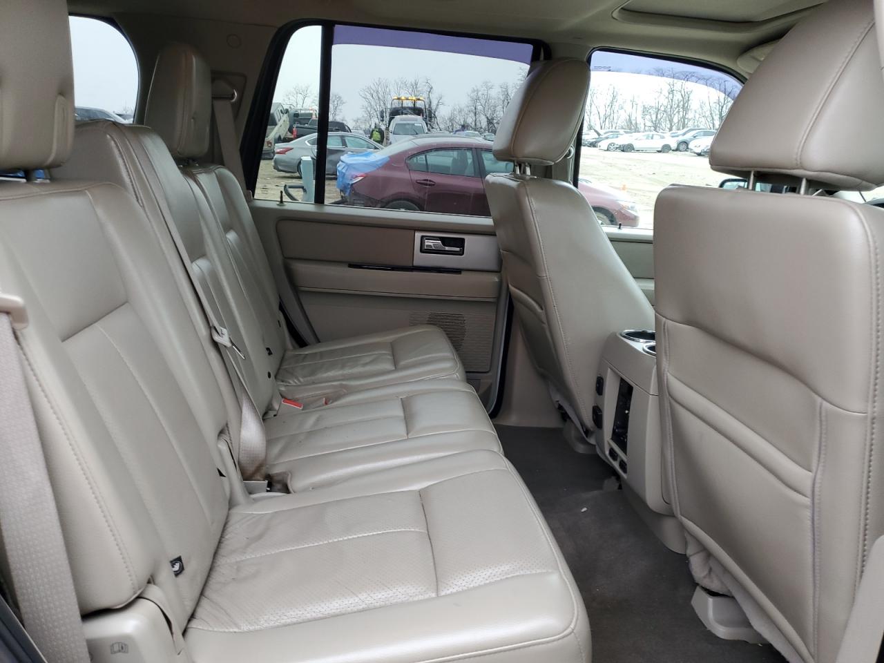 2012 Ford Expedition - Image 11