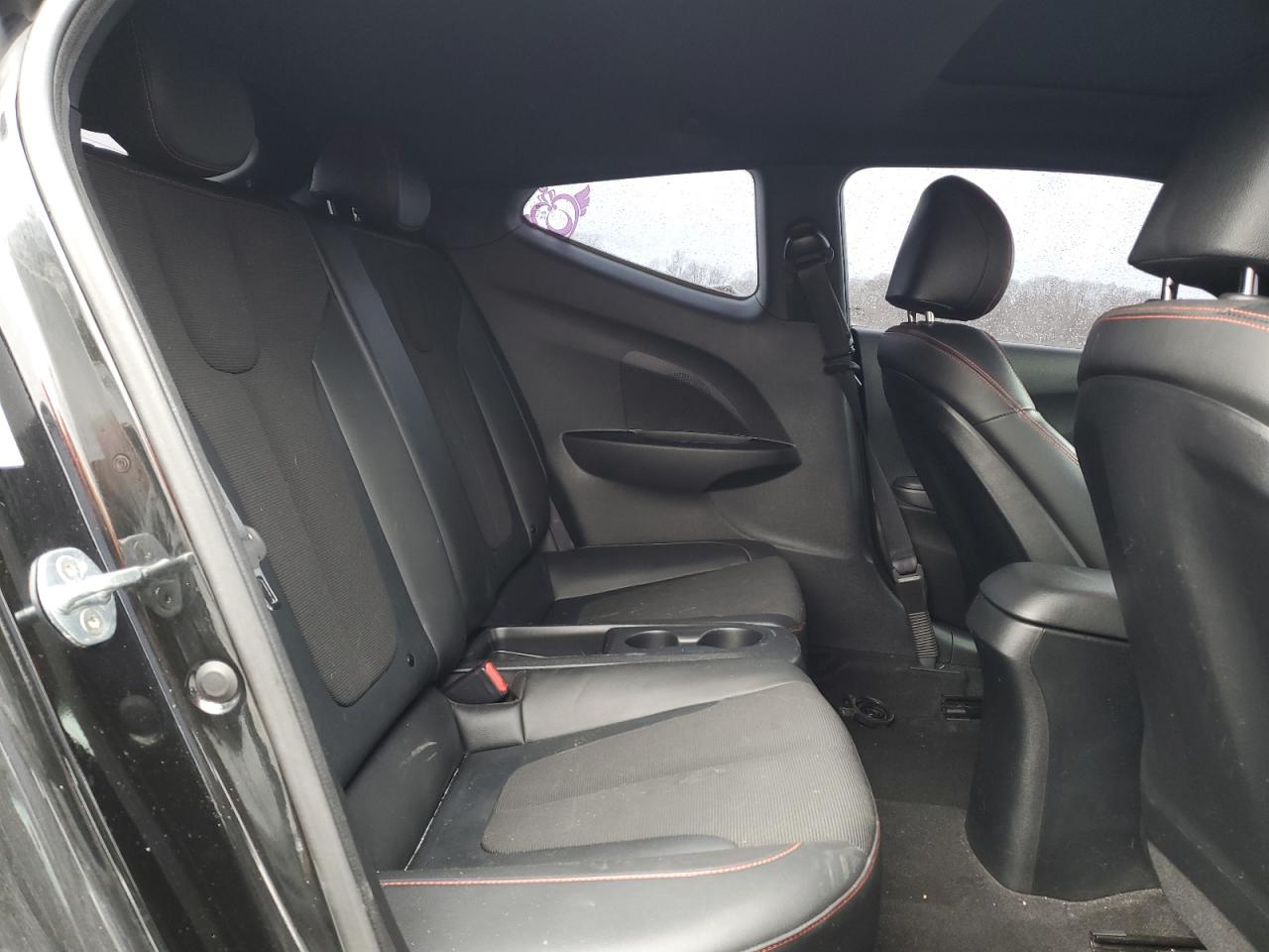 2019 Hyundai Veloster - Image 10