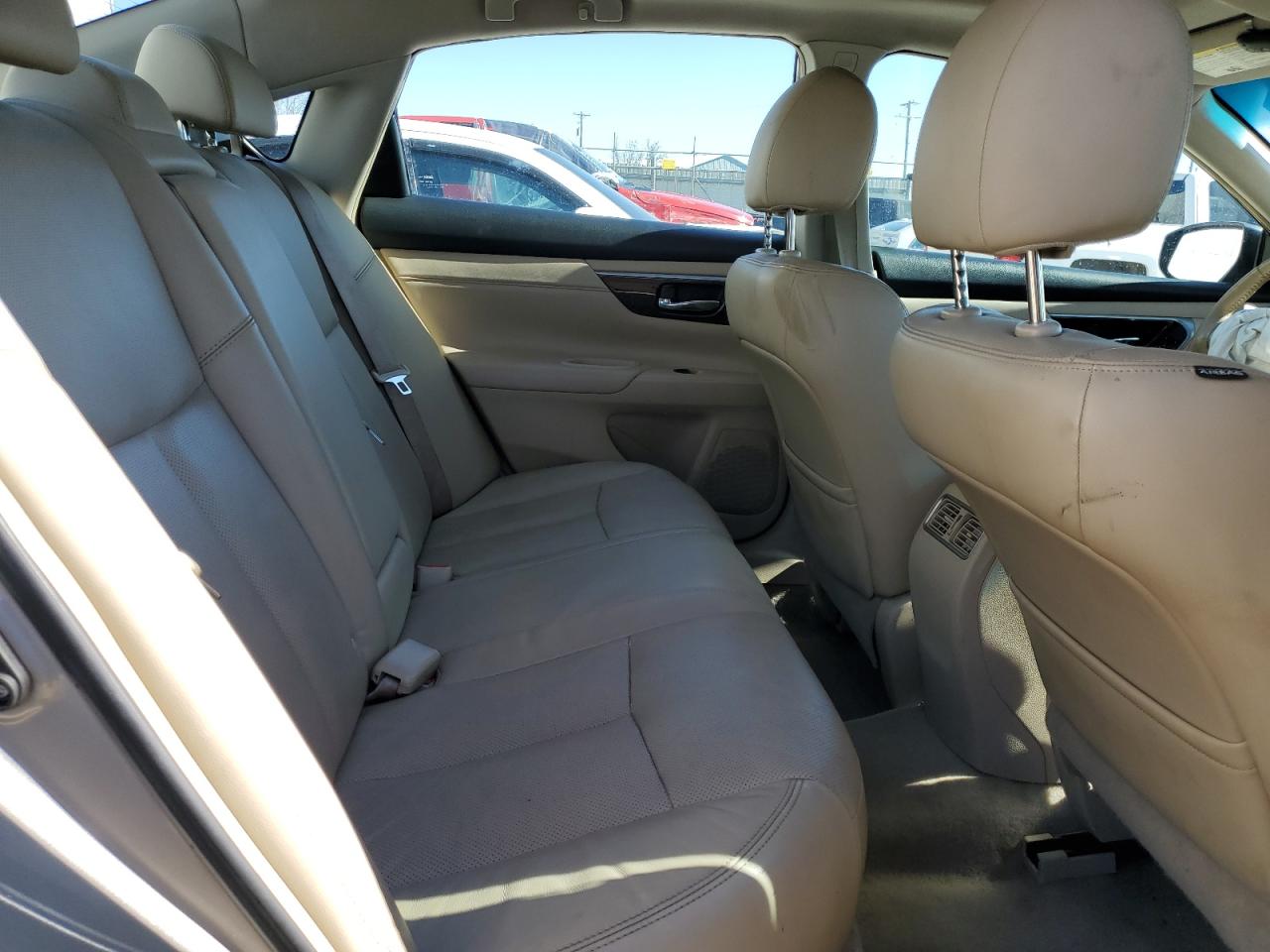 2013 Nissan Altima - Image 10