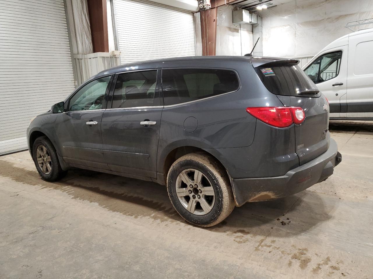 2010 Chevrolet Traverse - Image 2