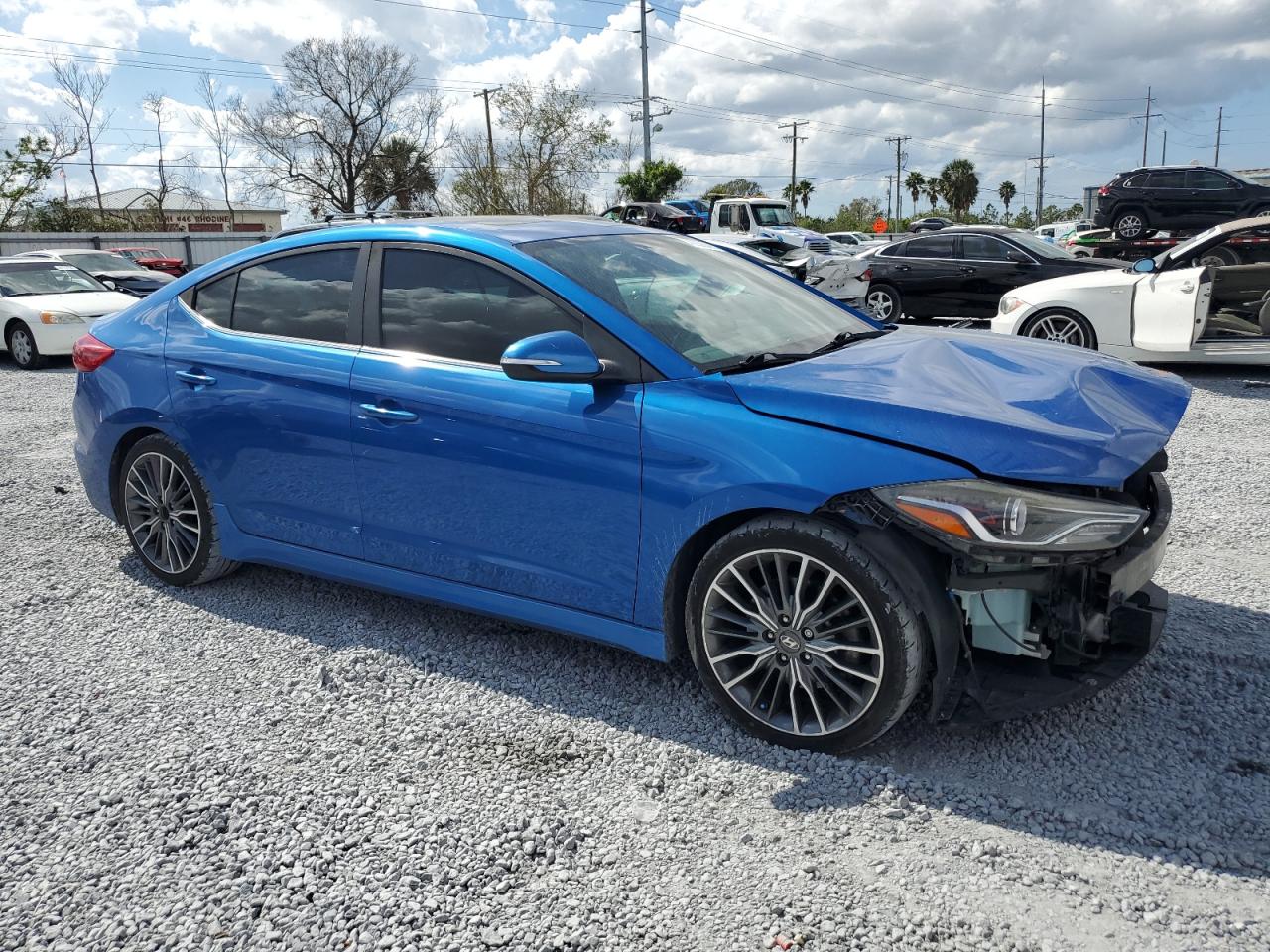 2018 Hyundai Elantra - Image 4
