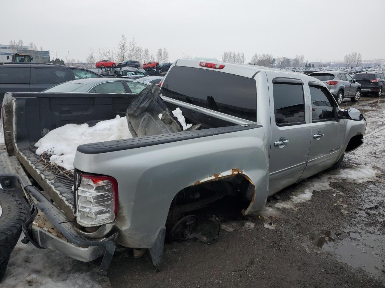 2011 Chevrolet Silverado - Image 3