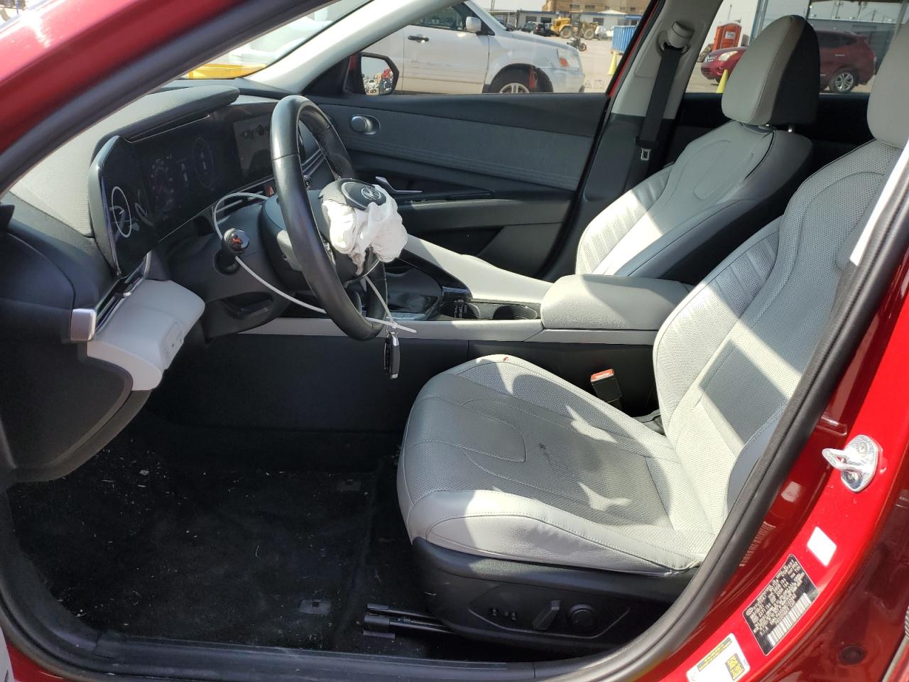 2021 Hyundai Elantra - Image 7