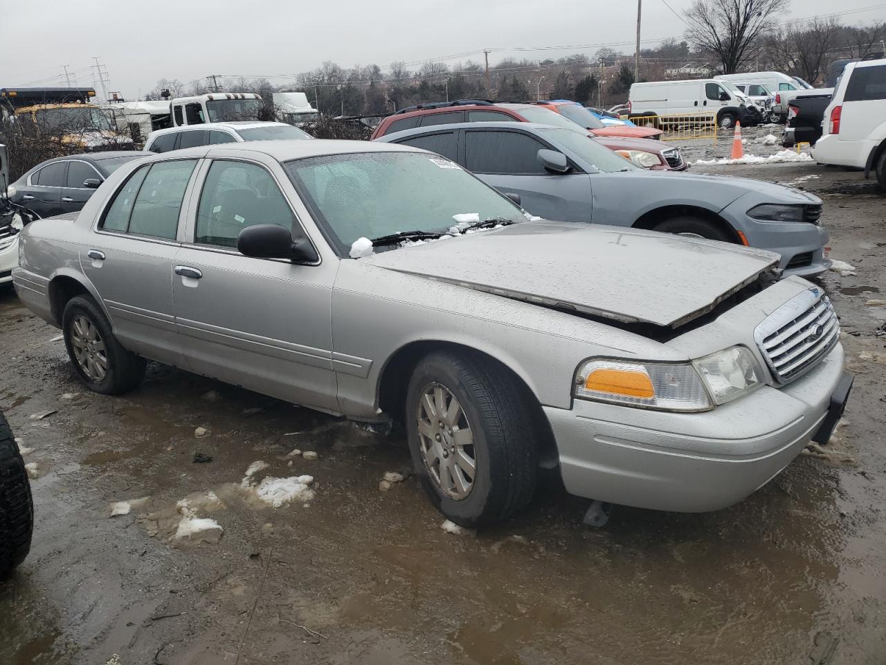 2008 Ford Crown Victoria - Image 4
