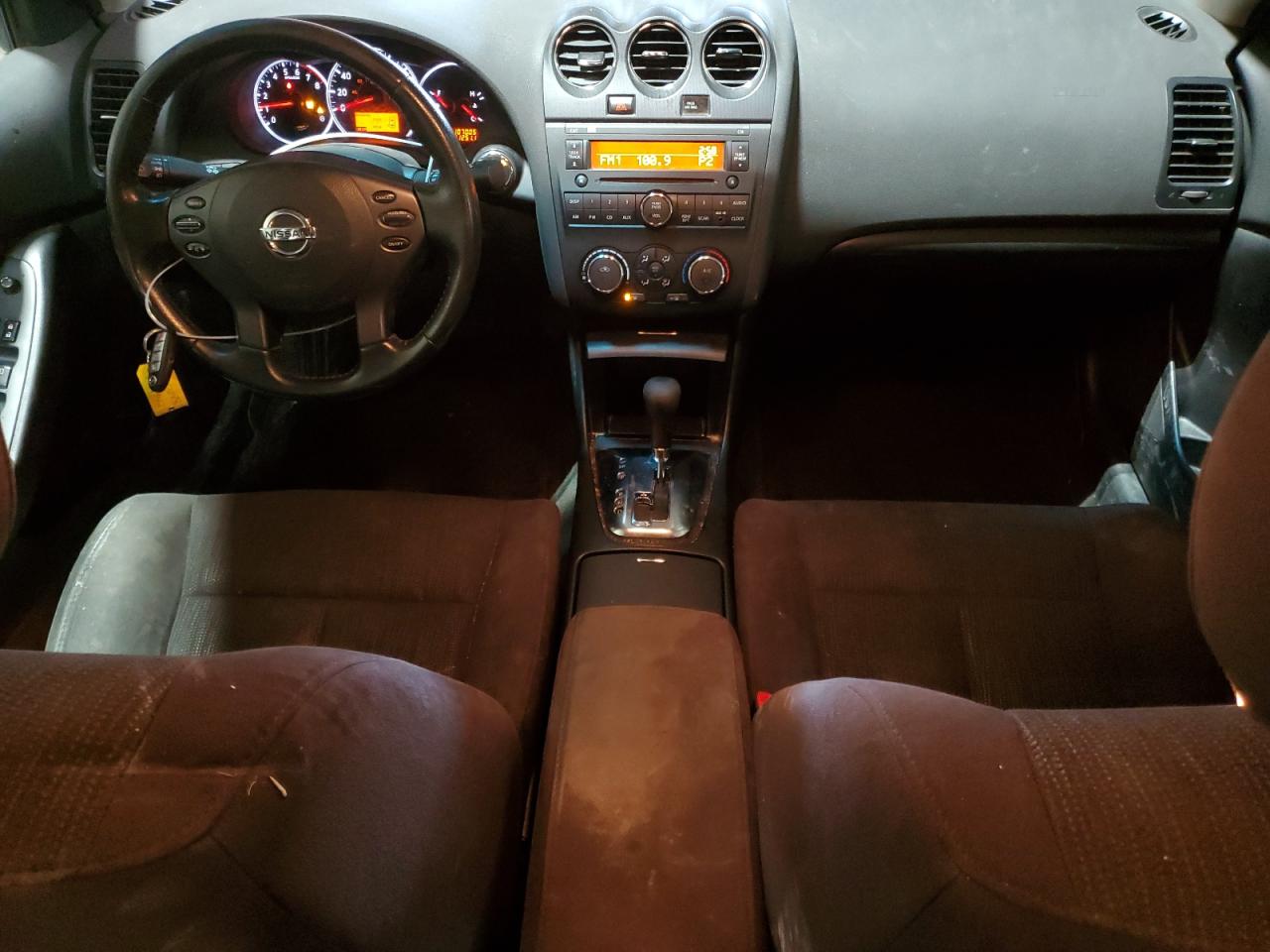 2011 Nissan Altima - Image 8