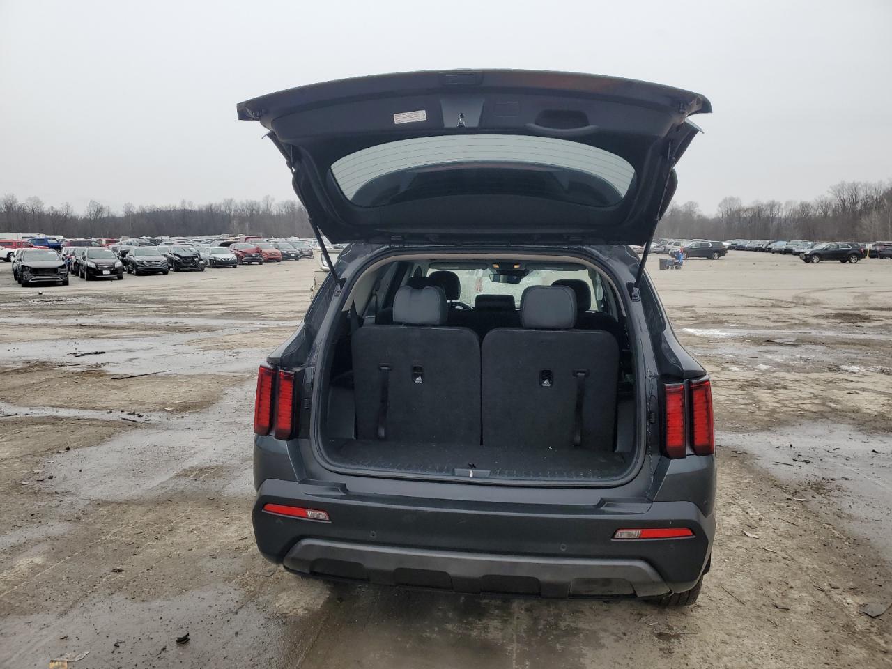 2021 Kia Sorento - Image 6